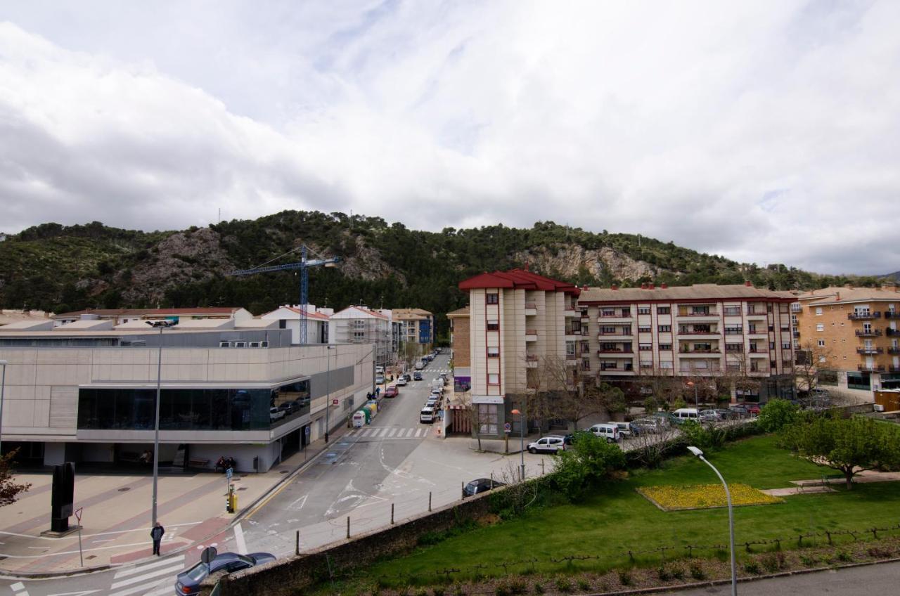 Hotel Pensión Ibai Ega Estella Exterior foto